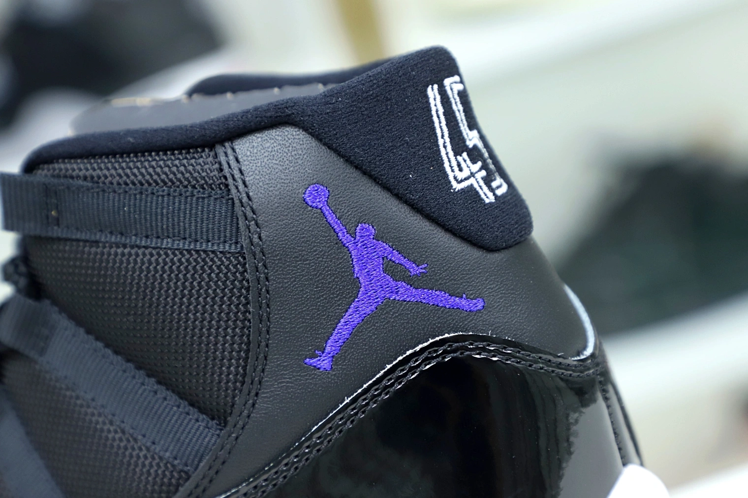 NIKE JORDAN 11 AIR 1110